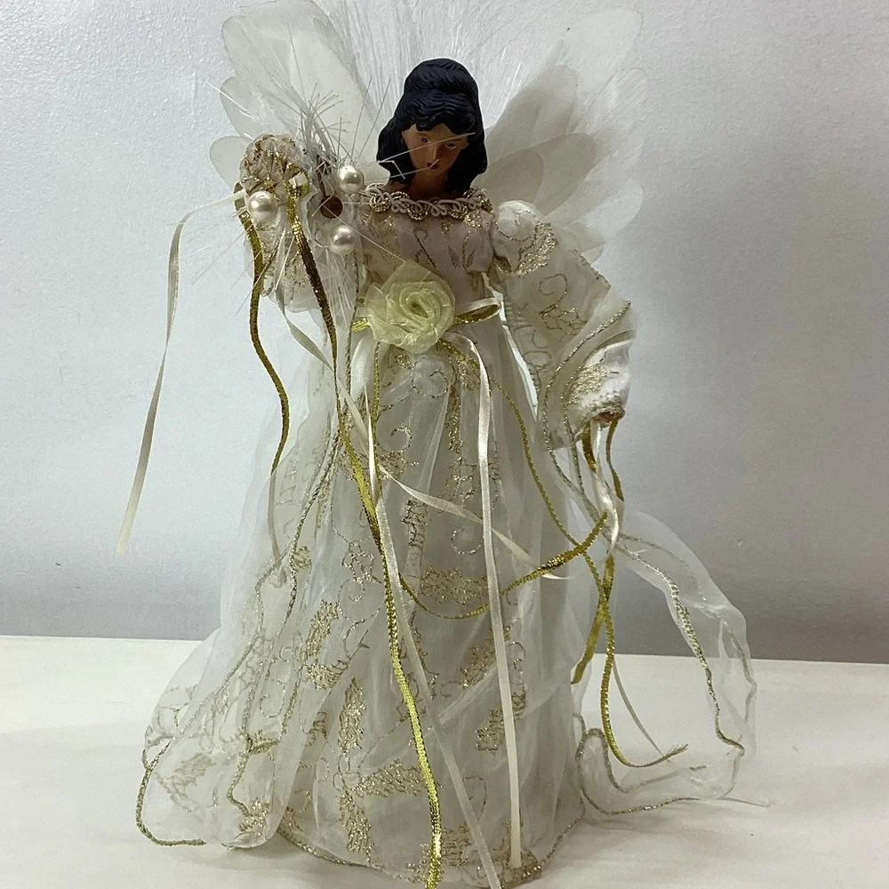 Graceful White and Gold African-American Angel Topper